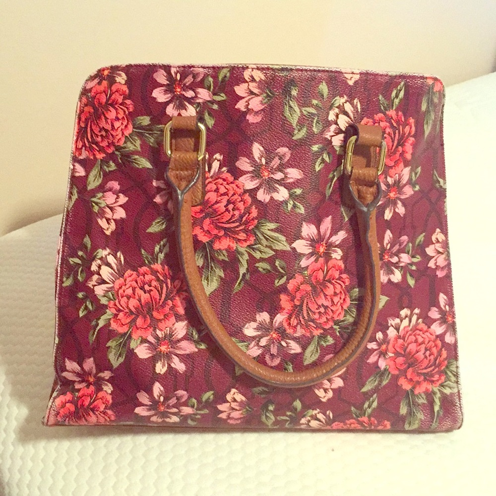 Gorgeous floral purse